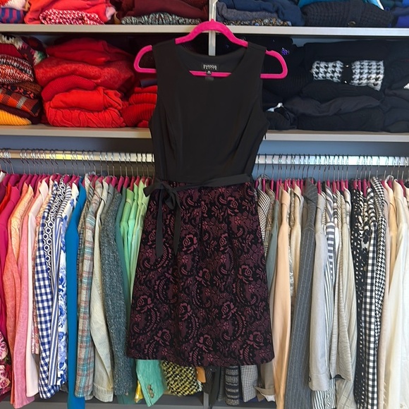 En Focus black/pink floral print sleeveless size zipper closure dress size 6P - Picture 1 of 3